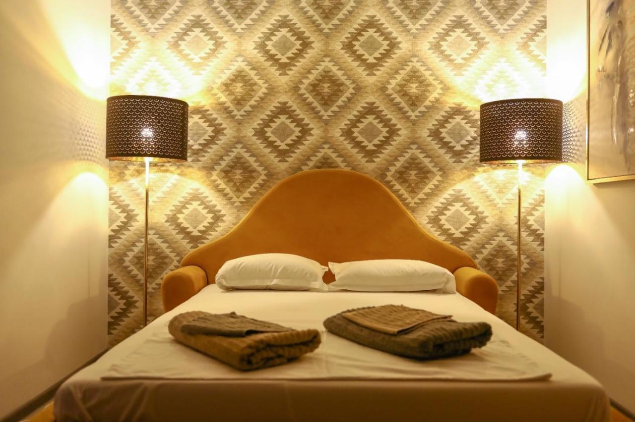 Colonial Touch Apartament Brasov Exterior photo